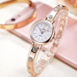 Luxury Fashion Bracelet Steel Strip Rhinestone Women Watch Quartz Watch