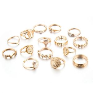 Vintage Three-dimensional Avatar Gold Coin Ring Kit Hollow Heart Geometric Rhinestone Ring Set