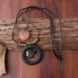 shopping תכשיטים לאישה Vintage Enthic Wood Pendant Necklaces Fish Two Layers Wax Rope Necklace for Women