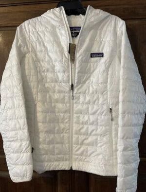 NWT Patagonia Women’s Nano Puff Hoody Jacket Birch White XS $249 84227
