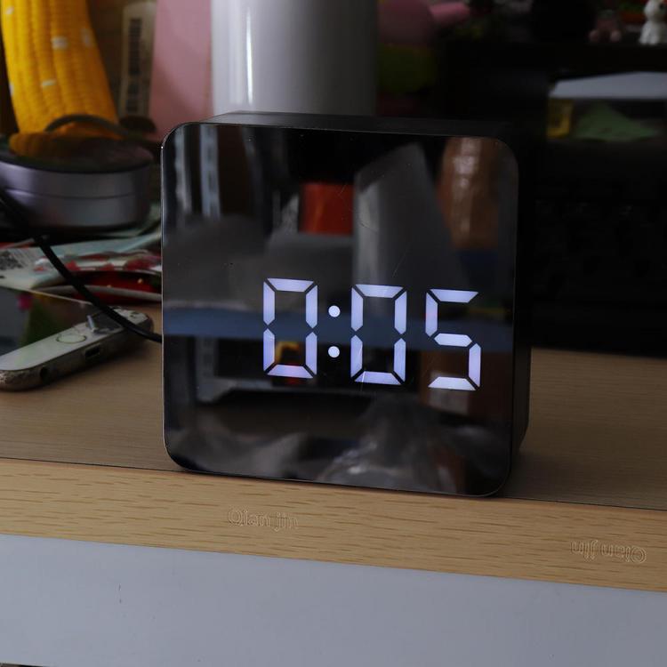 shopping גאדג׳טים DS-6613 Square HD Mirror Alarm Clock Multifunction Digital Alarm Clock Mute LED Mirror Clock Makeup Mirror