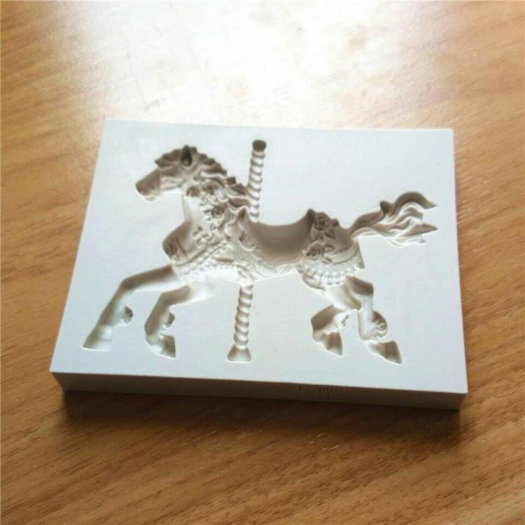 shopping מטבח ופינת אוכל Pony Horse Shape Silicone Cake Mold Fondant Sugar Jelly Ice Lace Lollipop Mould Kitchen Accessories