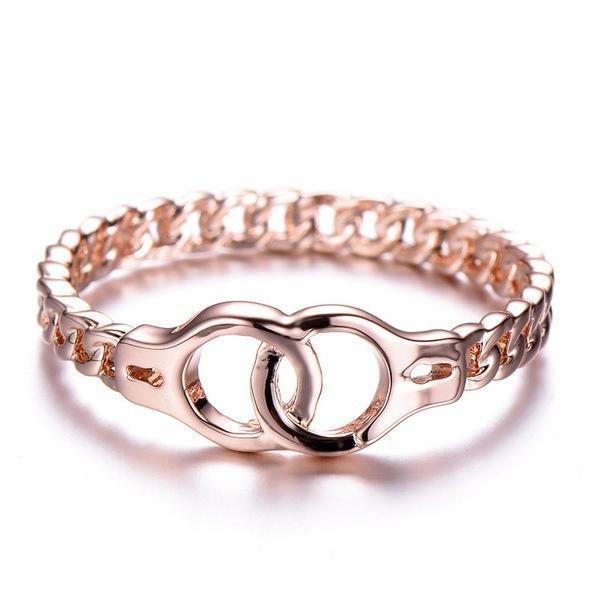 shopping תכשיטים לגבר Creative Handcuffs Linkded Rose Gold Finger Ring Simple Womens Rings Casual Clothing Accessories